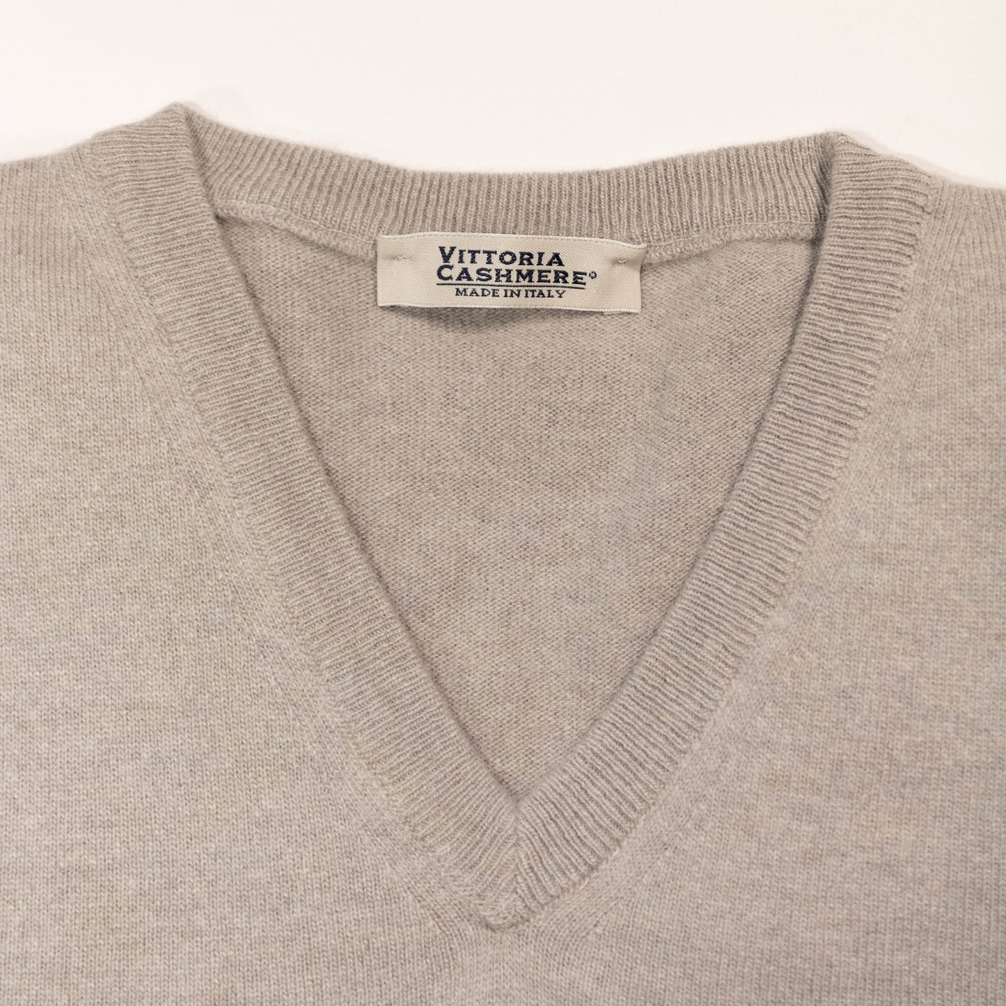 Maglia scollo a V finezza 12 - Vittoria Cashmere